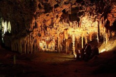 Tour di mezza giornata alle grotte di Prosciutti dal sud di Maiorca