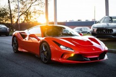 Guida una Ferrari su pista