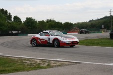 Due giri in pista con Porsche Cayman Cup a Latina