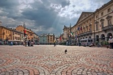 Tour a piedi di Aosta con esperienza di degustazione