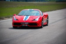 Giro in Ferrari 430 e soggiorno 1 notte