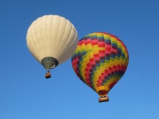 Volo di gruppo in Mongolfiera a Masino (Torino)