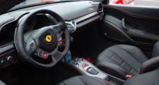 Guida da passeggero in Ferrari F458 Italia su un circuito a scelta