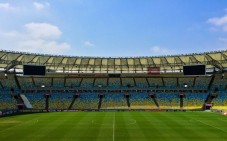 Pacchetto Milan Gold per 4 con Soggiorno e Tour dello Stadio