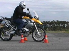 Corso di guida sicura e sportiva moto propria