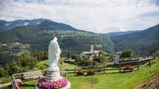 Visita Guidata di Guardia, il paese dipinto Trentino