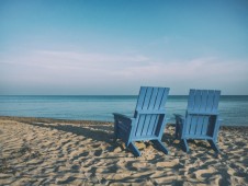 2 ombrelloni e 4 lettini a ostia + aperitivo 