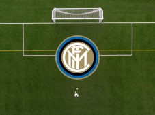 Cofanetto Regalo Inter Silver per 4 - Tour Stadio e Soggiorno 1 Notte