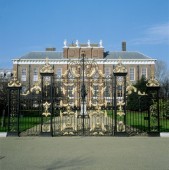 London Attraction and Afternoon Tea