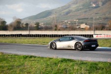 Guidare una Lamborghini Huracan Evo 7 Giri Circuito il Sagittario Lazio