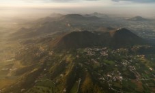 Volo Panoramico dal Parco Naturale dei Colli Euganei per 3 Persone