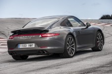 Giro in pista su una Porsche 991 Carrera 4S & soggiorno 1 notte