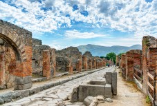 Ingresso salta fila agli scavi di Pompei e tour privato di Sorrento da Roma