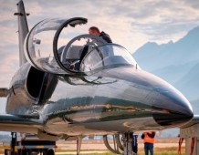 Volo in aereo da caccia L-39 Albatros – 30 minuti – Torino, Italia