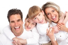 Barcellona in famiglia , con volo A/R e soggiorno di 4 notti in hotel 4 stelle con colazione inclusa