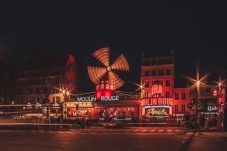 Moulin Rouge Paris con cena per due (menu Belle Époque)