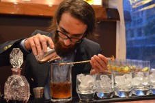 Aperitivo in Terrazza a Bologna – Spritz/Drink & Finger Food per Due