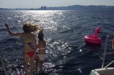 Escursione in Barca in Puglia: Grotte, Mare e Relax