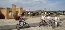 Tour di Siviglia in bicicletta con noleggio per l'intera giornata
