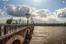 Viaggio Regalo 3 giorni a Bordeaux