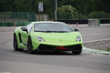 Guida una LAMBORGHINI su pista!