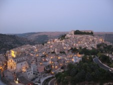 Volo su Siracusa e Ragusa - 90 min