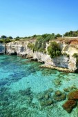 Escursione a piedi dalla Grotta della Poesia a Torre Sant’Andrea