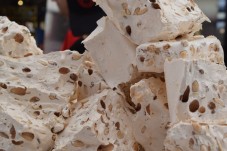 Torrone Bianco Classico a Domicilio