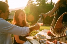 Due Notti Romantiche nello Chalet nel Bosco con Escursione sul fiume