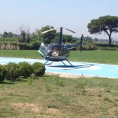 Volo privato in elicottero sopra Cannes