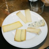 Degustazione di vini con abbinamento gastronomico sul Lago di Como