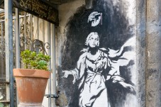 Tour di arte di strada a Napoli