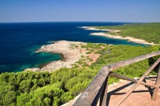 Escursione a Piedi in Puglia - Sulle Tracce dell'Uomo di Neanderthal sulla Costa Ionica 