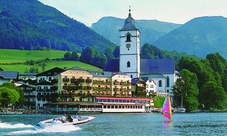 Salzburg and Lake District Day Tour from Munich