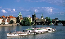 Praga: biglietto di crociera con pranzo