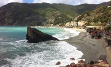 Aperitivo in Cinque Terre - guided walking tour