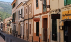 Let’s make Hierbas: guided tour in Mallorca with liquor tasting