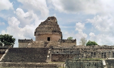 Chichén Itzá Limo Club or Deluxe