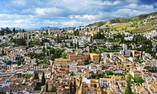Albaizyn e Sacromonte: tour a piedi e trenino turistico di Granada hop-on hop-off