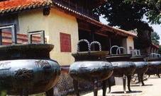 Half-day cyclo ride private tour of Hue