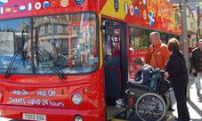 Edinburgh hop-on hop-off bus tour