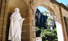 Guided tour of Montserrat Monastery with early access