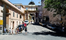 Cagliari panoramica: tour combinato a piedi e in minibus