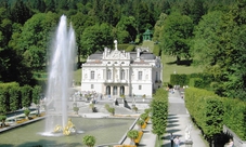 Tour esclusivo al castello di Neuschwanstein e di Linderhof con Oberammergau da Monaco
