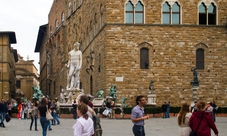 Best of Florence: walking tour in small group with skip-the-line tickets to David and the Duomo