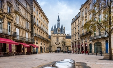 Tour guidato a piedi di Bordeaux con degustazione di vini