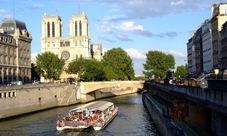 Biglietti salta fila per la Torre Eiffel, tour di Parigi e crociera sulla Senna