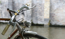 Tour in treno e bici dalla villa di Marconi a Bologna