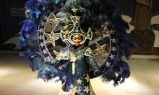 Plataforma carnival show with optional barbecue dinner