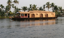 Day Trip to Alleppey with Houseboat Day Cruise